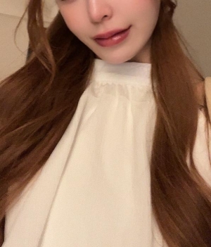 805